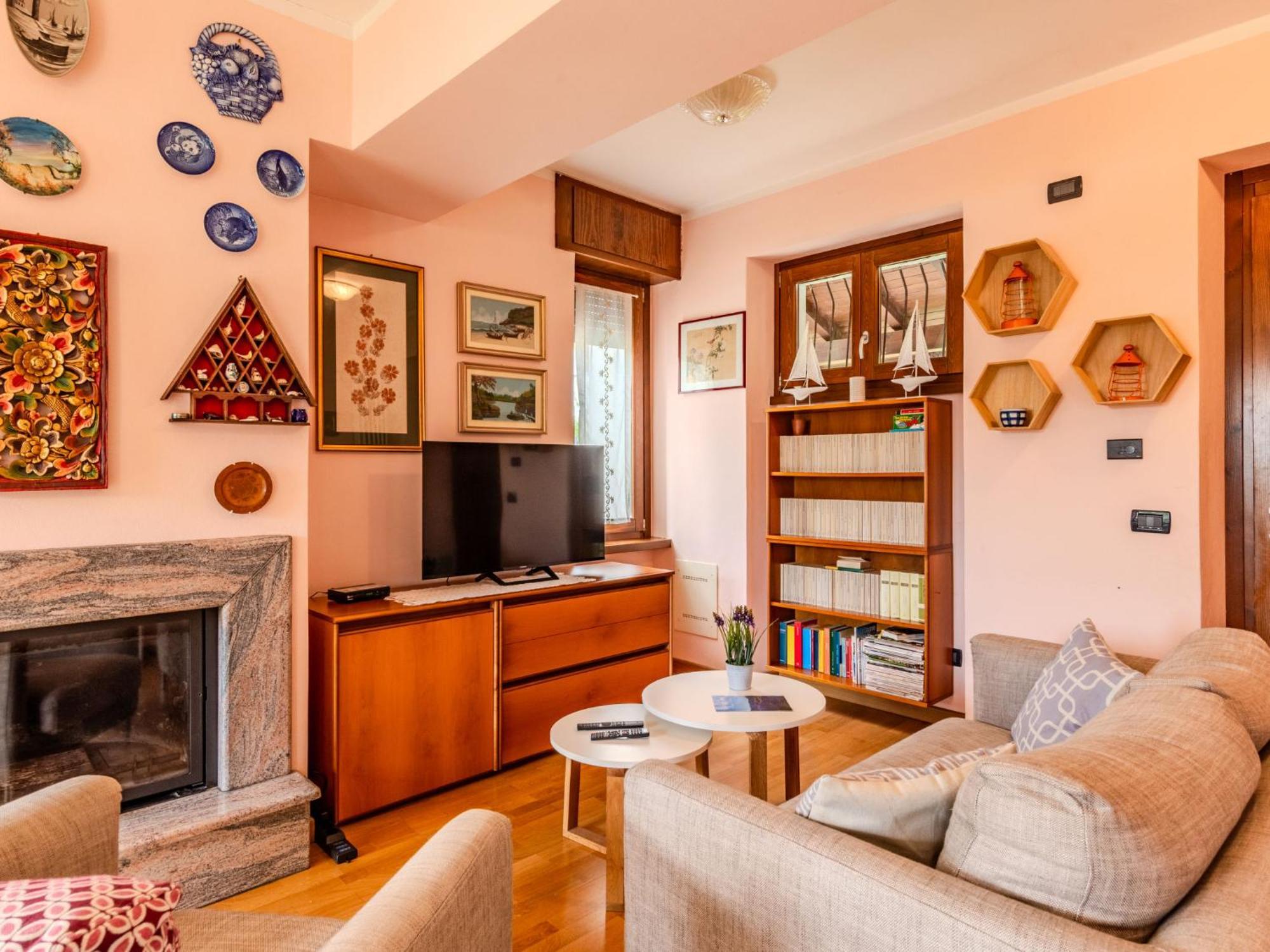 Apartment Bruna By Interhome Gera Lario Bagian luar foto