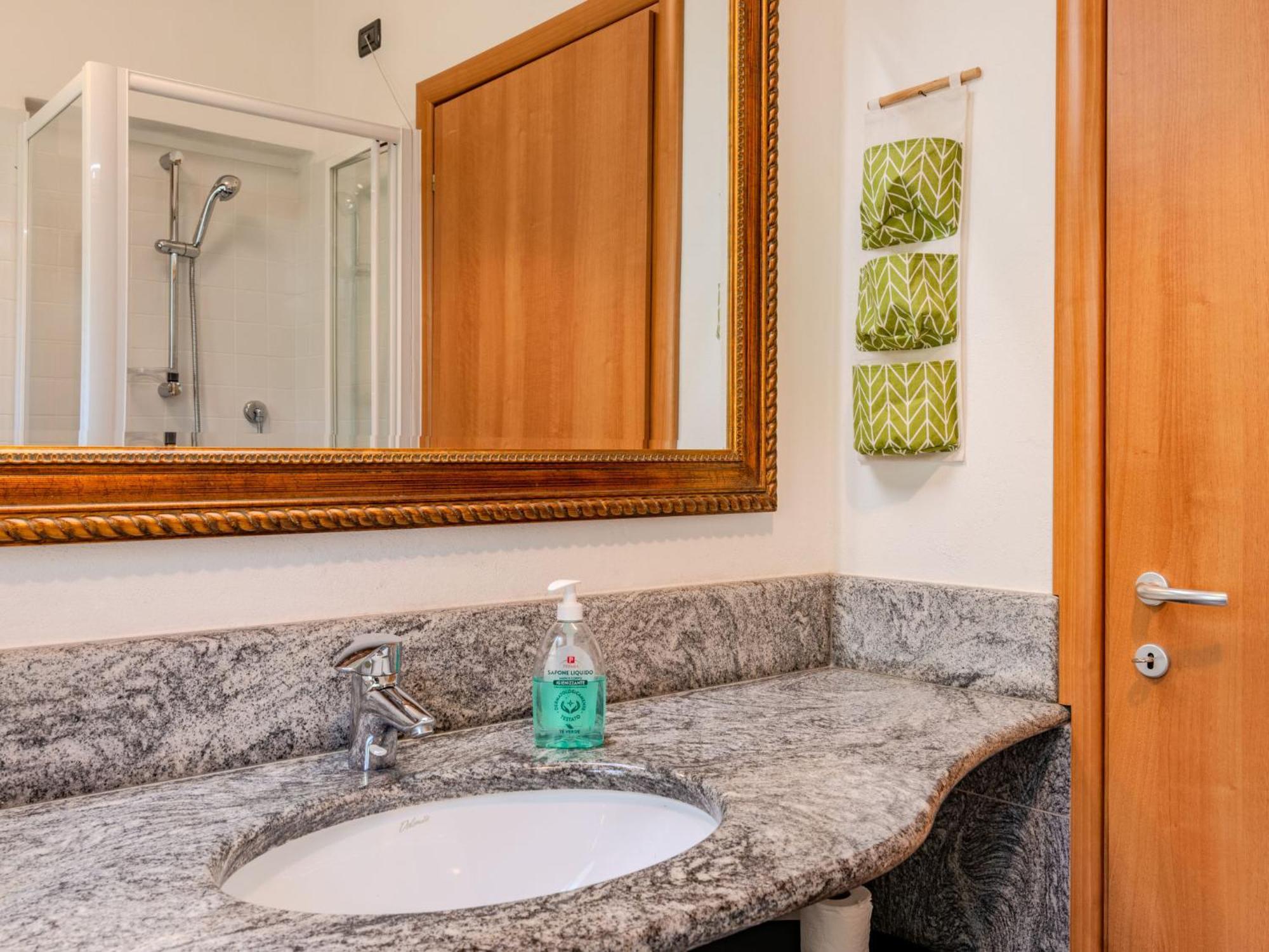 Apartment Bruna By Interhome Gera Lario Bagian luar foto